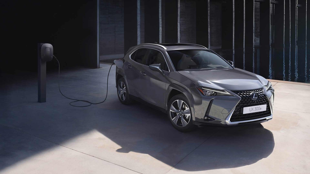 Registrieren Sie sich jetzt für den exklusiven Lexus UX 300e Newsletter.