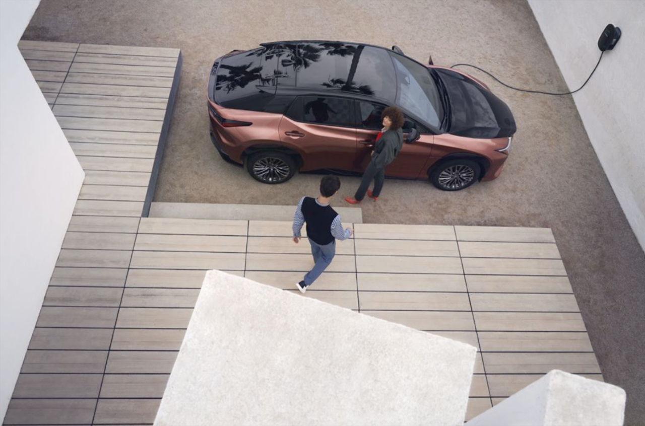 Lexus wird geladen