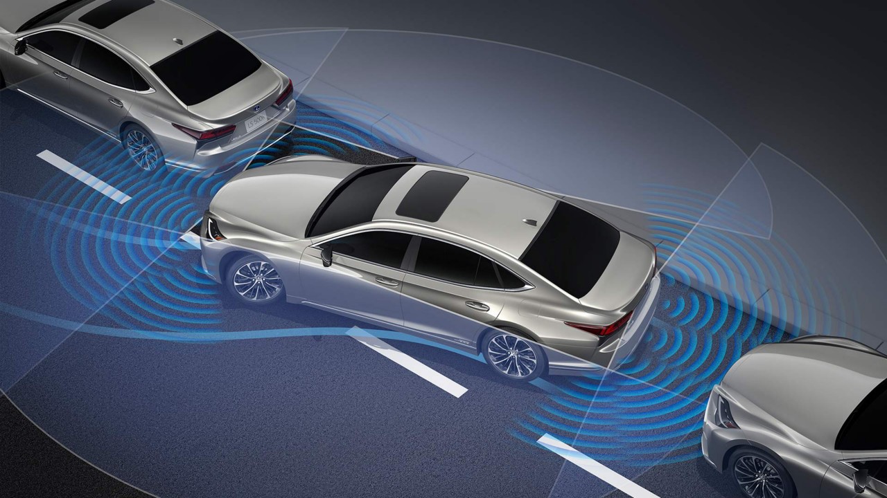 Lexus LS Animation des Einparkassistenten
