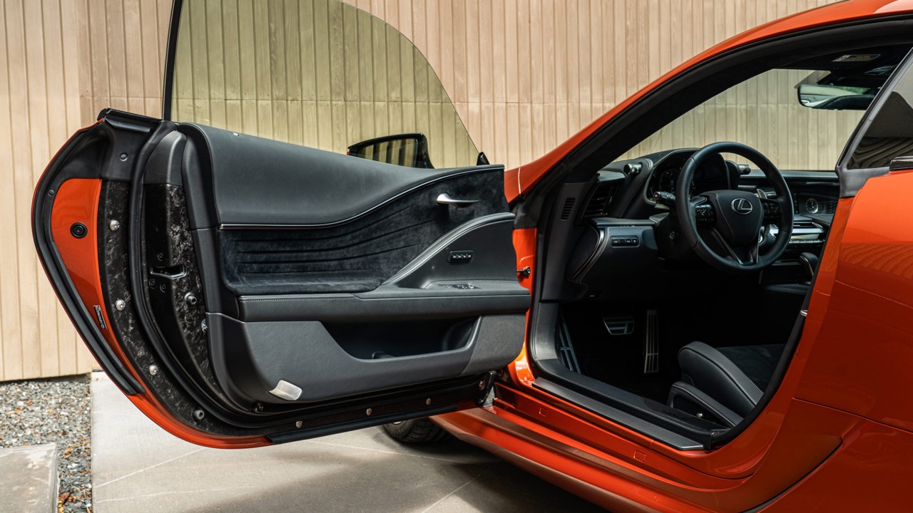 Lexus LC orange