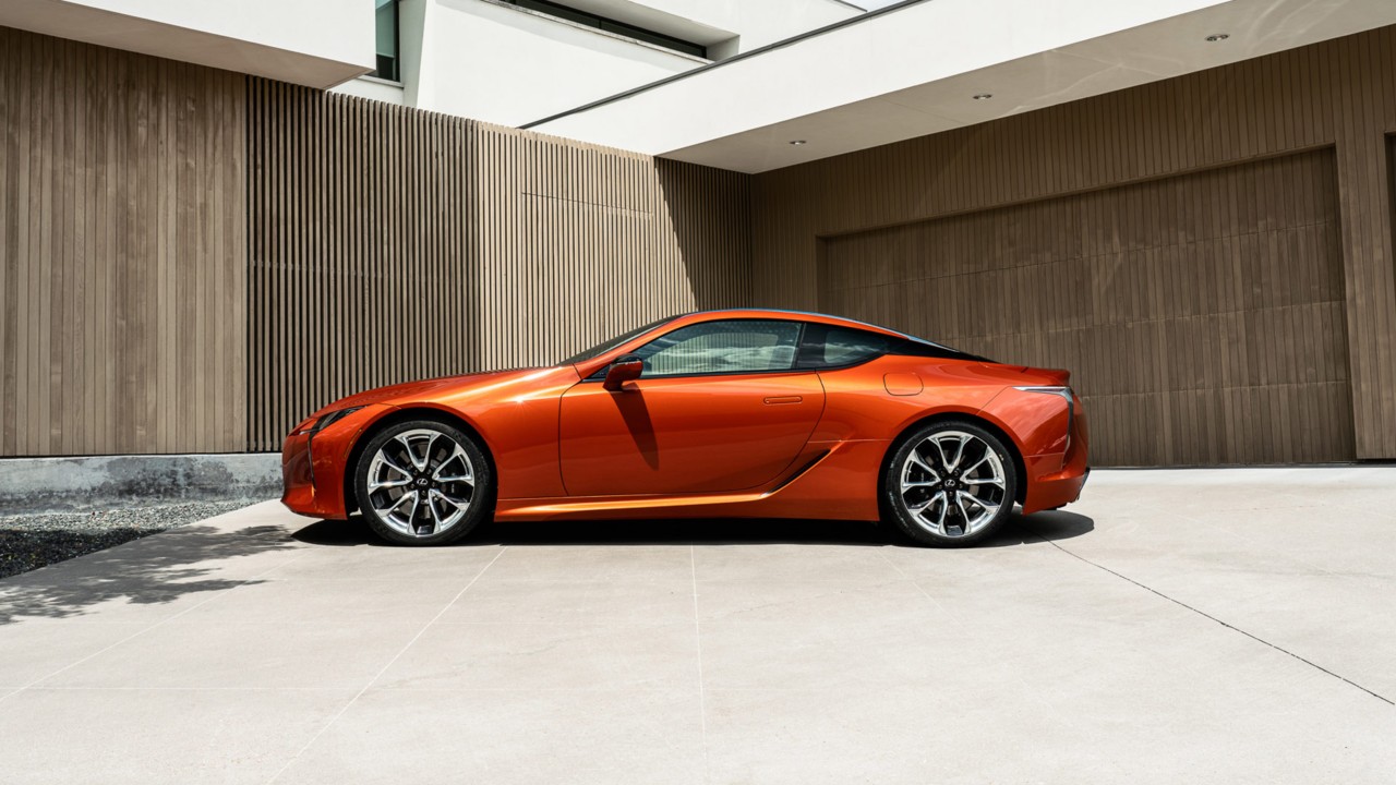 Lexus LC Sunsetorange