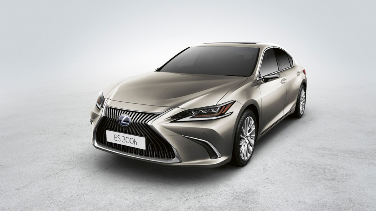 Lexus ES 300h in Champagner Farbe