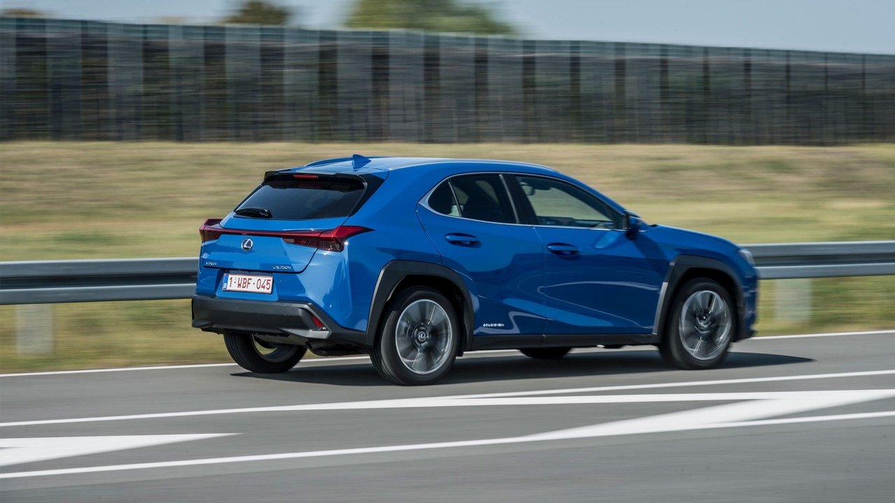 Mit ihrer Kombination aus kraftvollem Benziner und einem oder mehreren Elektromotoren setzen die selbstladenden Hybridsysteme von Lexus seit über 15 Jahren die Maßstäbe für die Elektrifizierung im Premiumsegment.