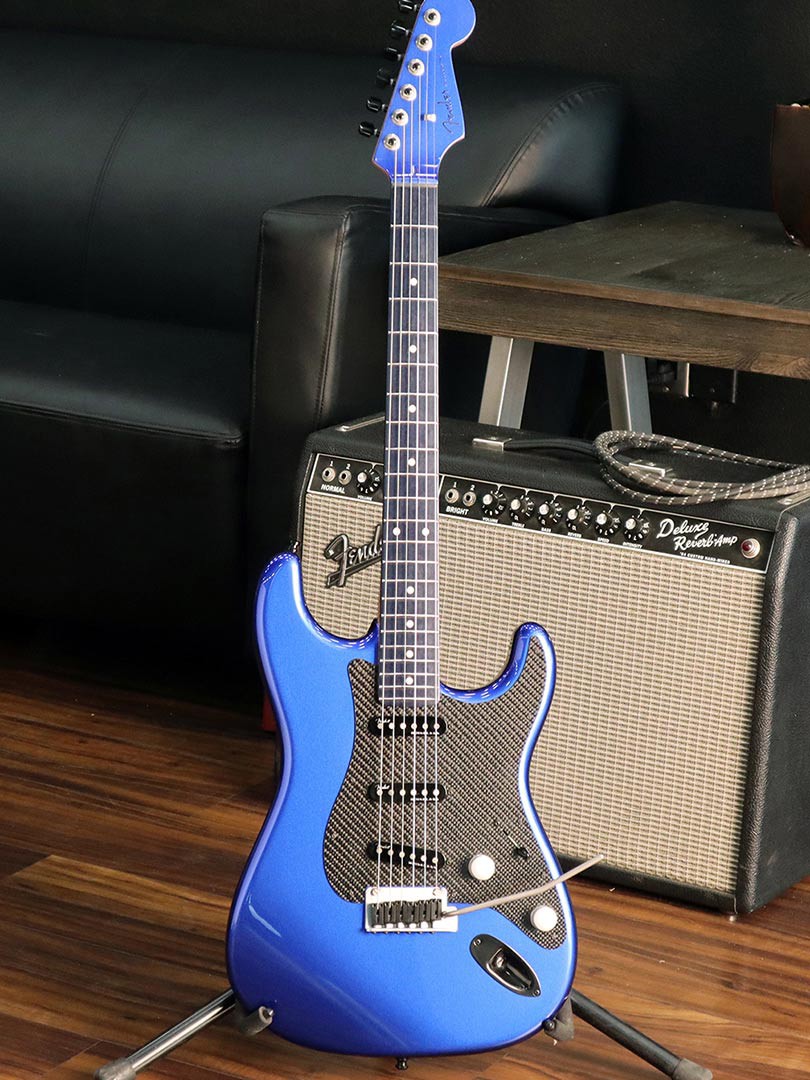 02-news-fender-lexus-lc-stratocaster-lexus
