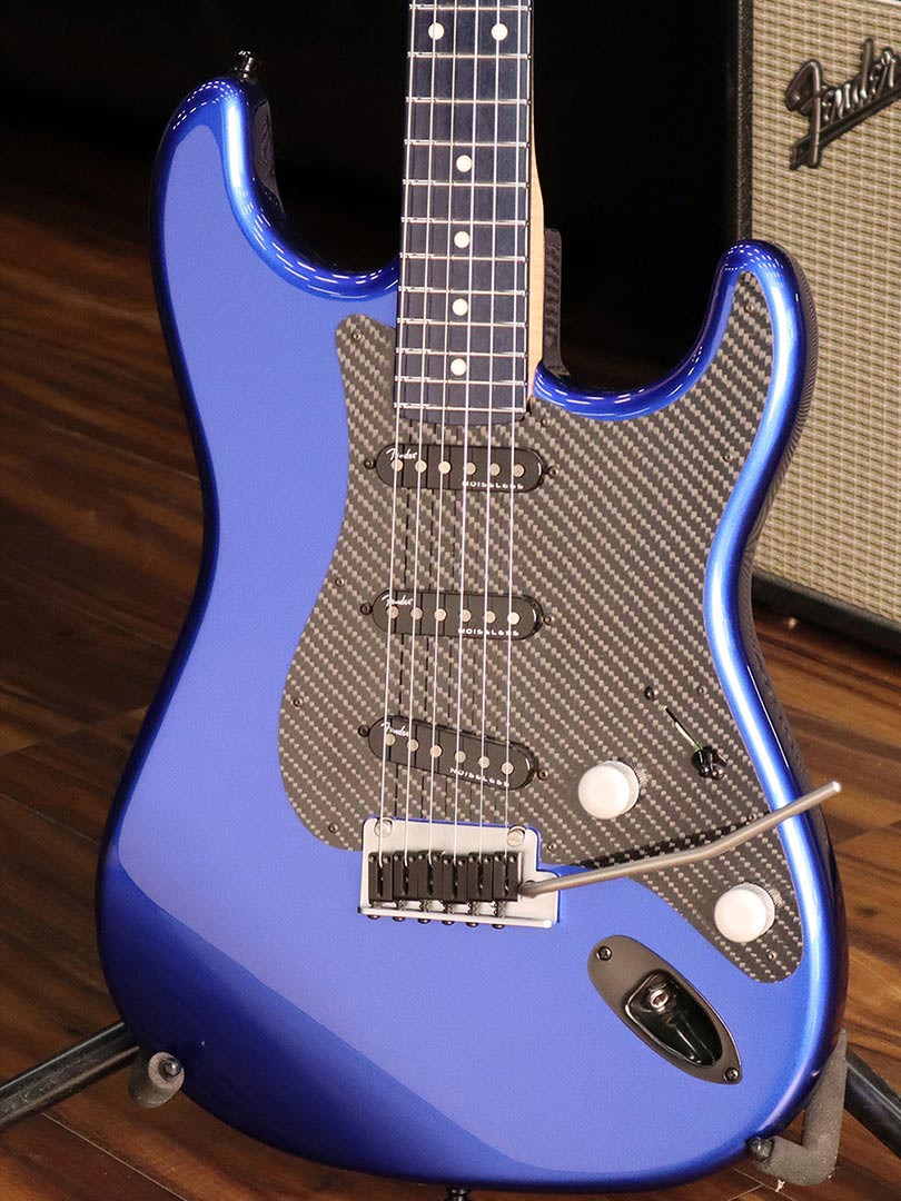 03-news-fender-lexus-lc-stratocaster-lexus