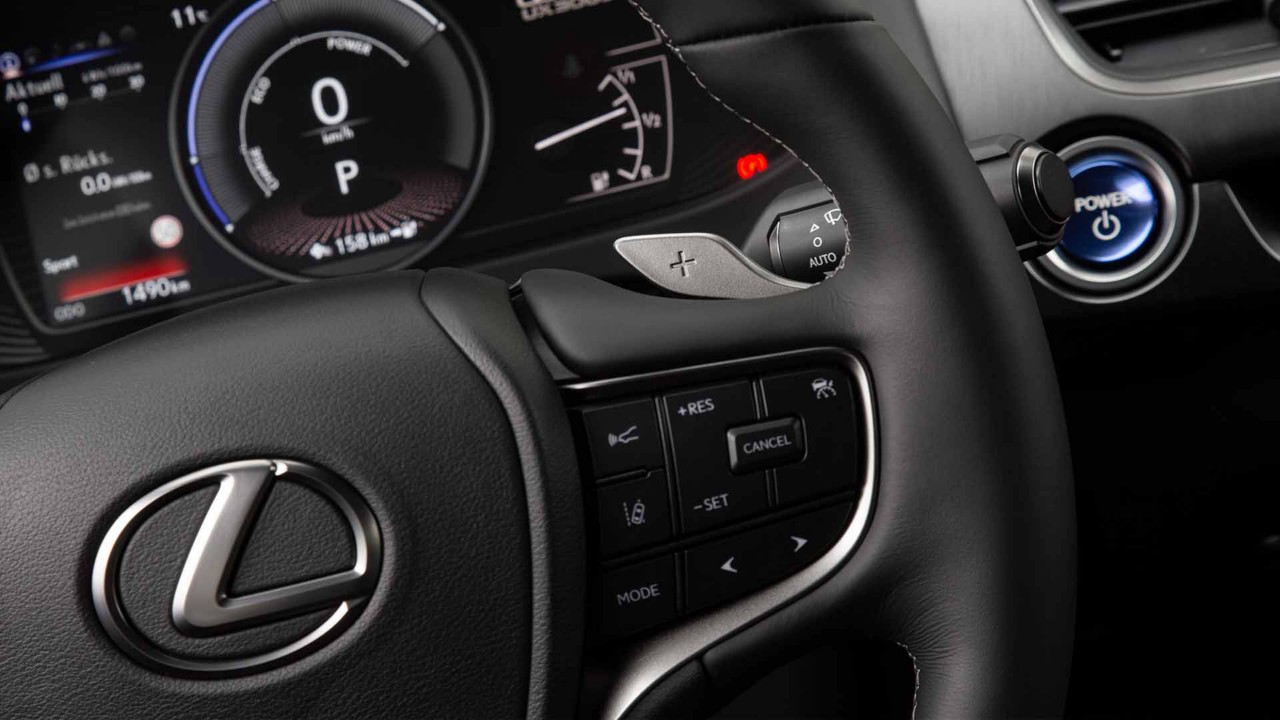 Das Lenkrad des Lexus UX 300e's