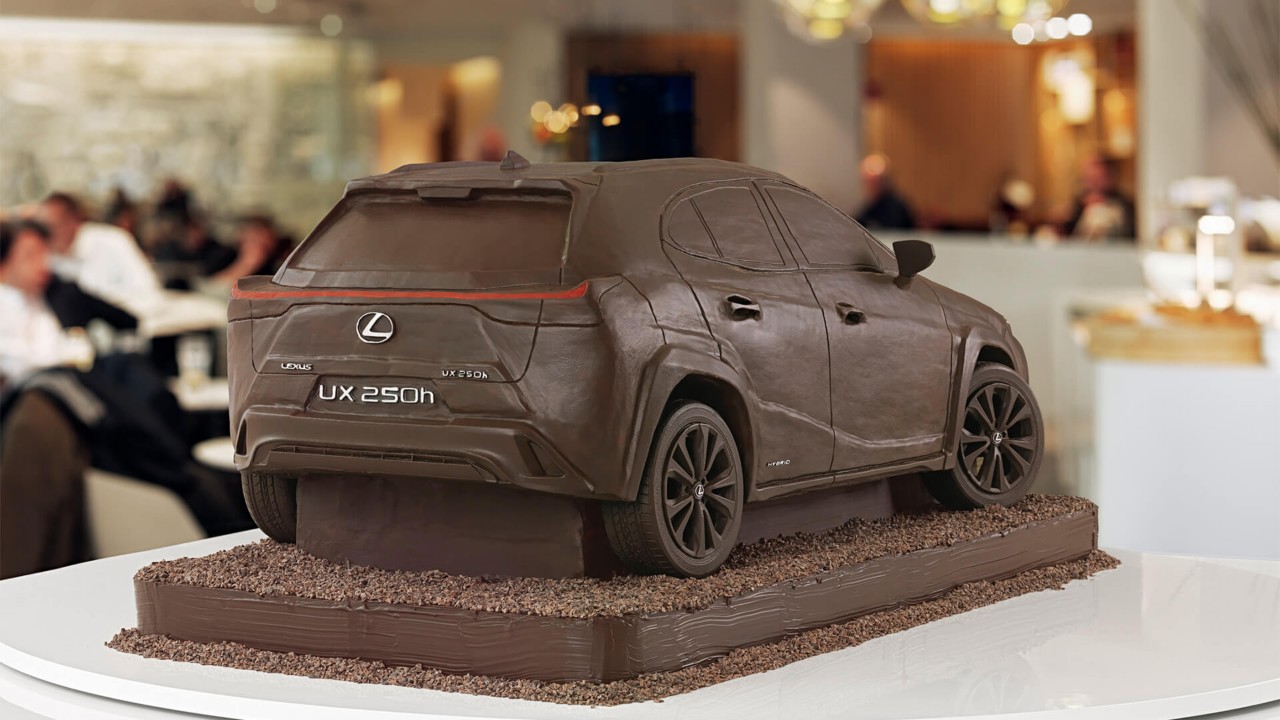 Lexus UX aus Schokolade