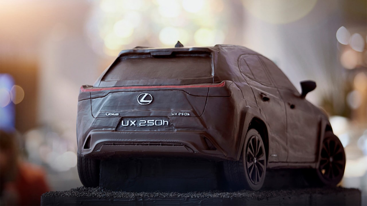 Lexus UX aus Schokolade