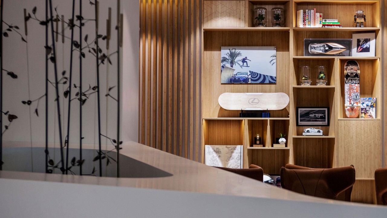 Marken-Gallerie in der Loft by Lexus
