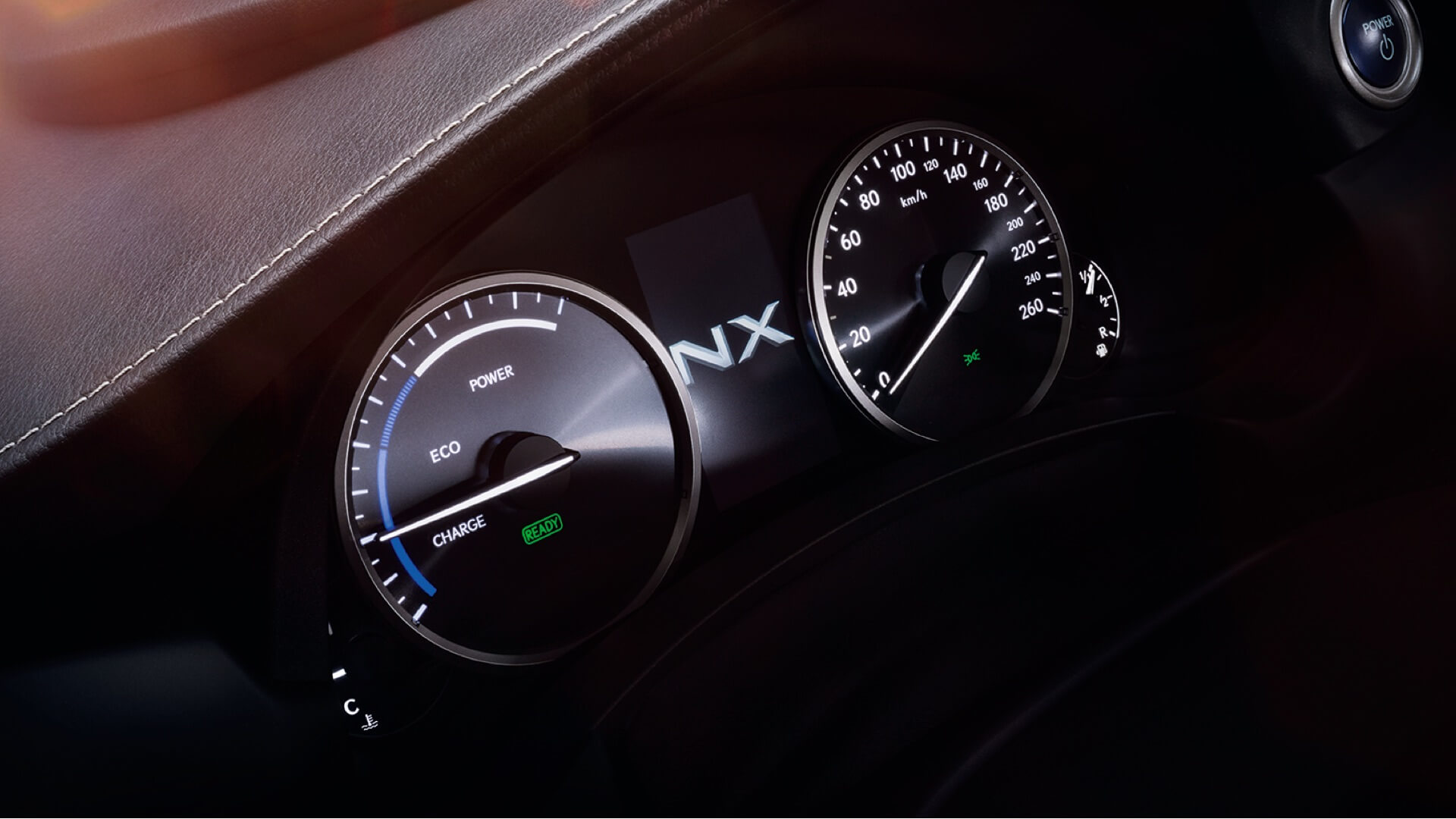 Tachoanzeige im Lexus NX Modell 
