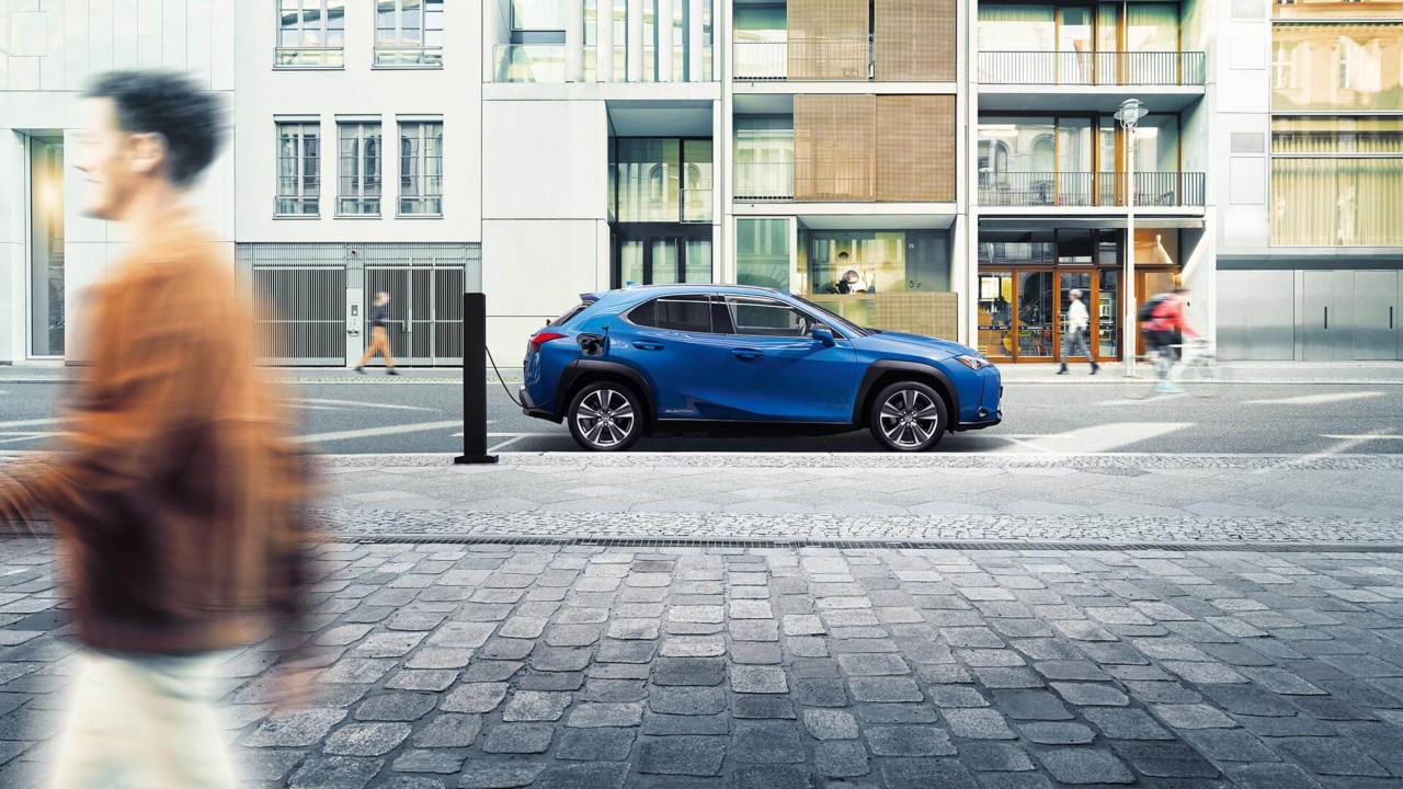 Lexus UX 300e