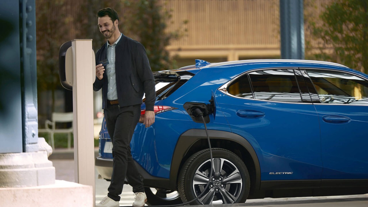Lexus UX 300e