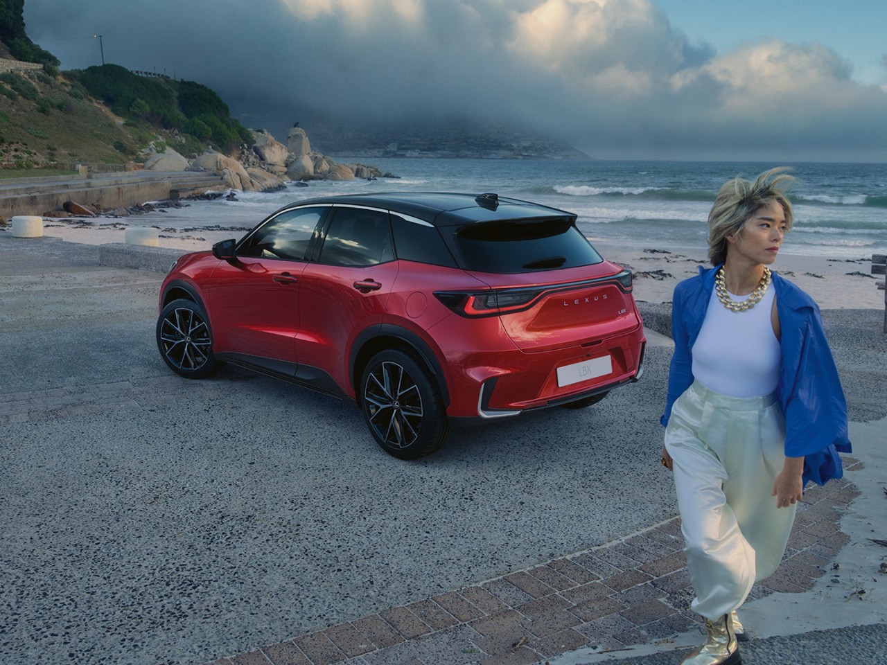 2023-lexus-lbx-newsletter-be-the-first-to-hear-1-1440x1080