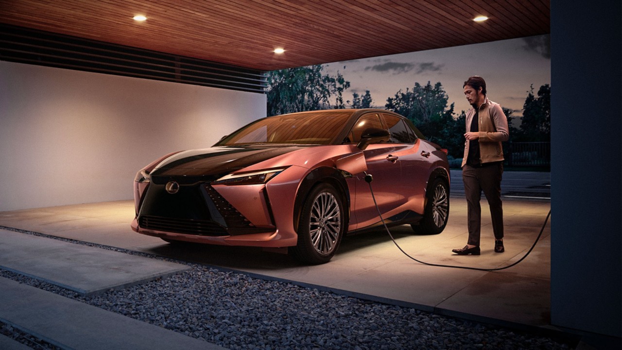 Lexus NX450h